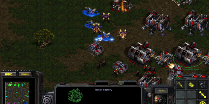 Seni žaidimai ant PC: Scena iš StarCraft