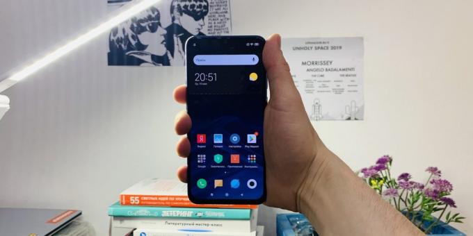 Xiaomi Mi 9 SE rankoje