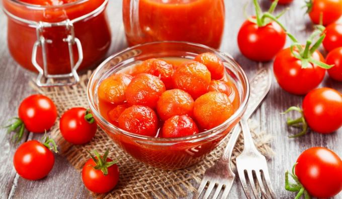 Pomidorai savo sultyse