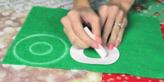 Kalėdų žaislai su savo rankas: padaryti šabloną ir ratą
