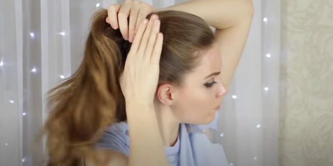 Moterims apvalios veido šukuosenos: plaukai surišti į uodegą