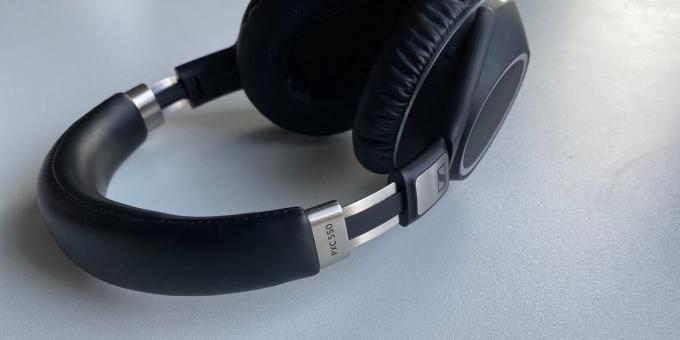 Sennheiser PXC 550: kūno medžiagos