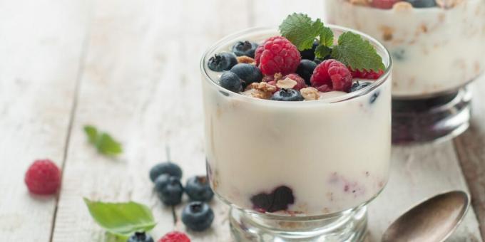 Kokiuose maisto produktuose yra jodo: jogurtas