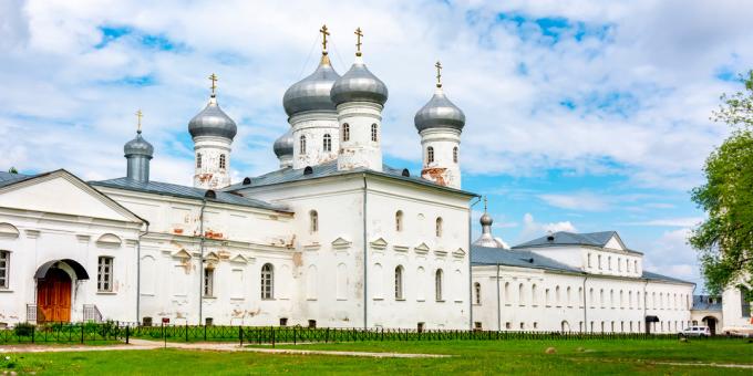 Jurijevo vienuolynas ir medinės architektūros muziejus „Vitoslavlitsy“