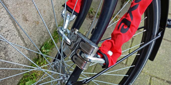 Kaip apsaugoti savo dviratį. grandinės užraktas 