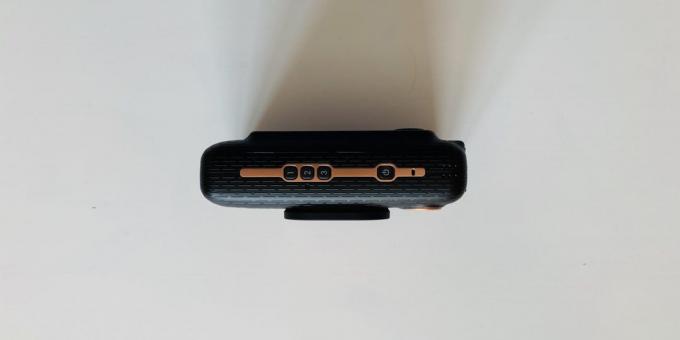 "Fuji Instax Mini LiPlay: šoninė