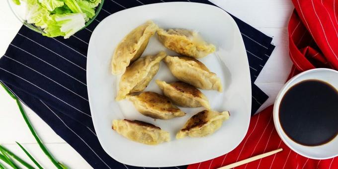 Gyoza koldūnai su mėsa ir daržovėmis