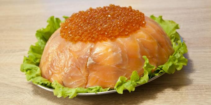 Šventinės raudonųjų žuvų krevečių salotos: paprastas receptas