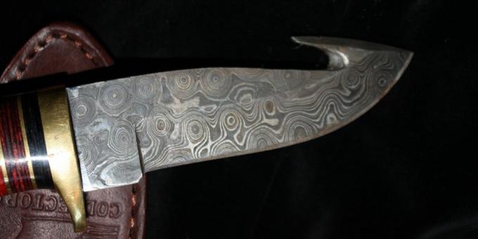 Senovės civilizacijos technologijos: modernus medžioklinis peilis, pagamintas iš Damasko plieno 
