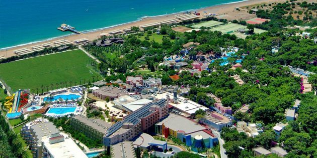 Viešbučiai šeimoms su vaikais: Blue Waters Club & Resort 5 * Side, Turkija