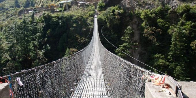 Baisiausi tiltai: „Ghasa“ kabantis tiltas