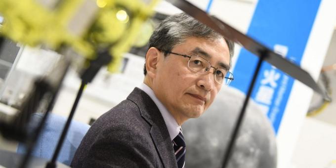 Makoto Yoshikawa - medžiotojas asteroidai