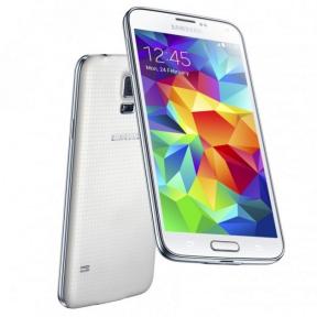 "Samsung" pristatė "Galaxy S5" išmanųjį telefoną