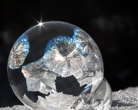 Ką jūs galite padaryti iš sniego: bubbles šalčio