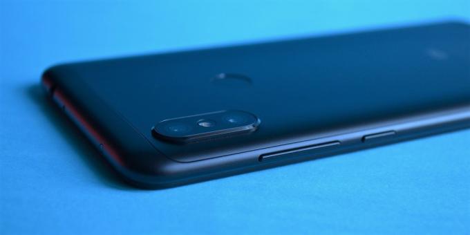 Apžvalga Xiaomi "Redmi 6 pastaba Pro": Mygtukai