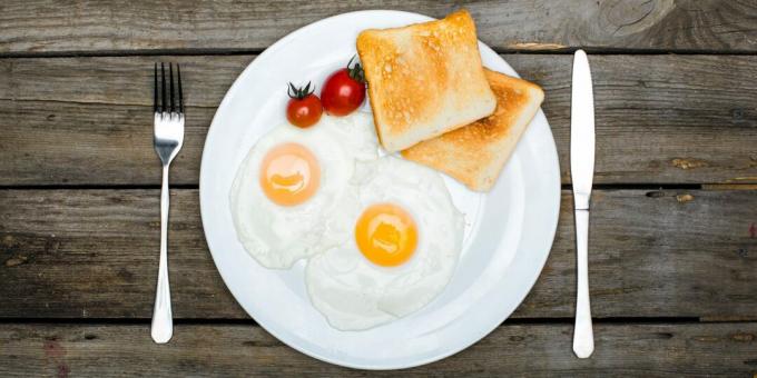 Kiaušinių pusryčiai pagerina cholesterolio kiekį