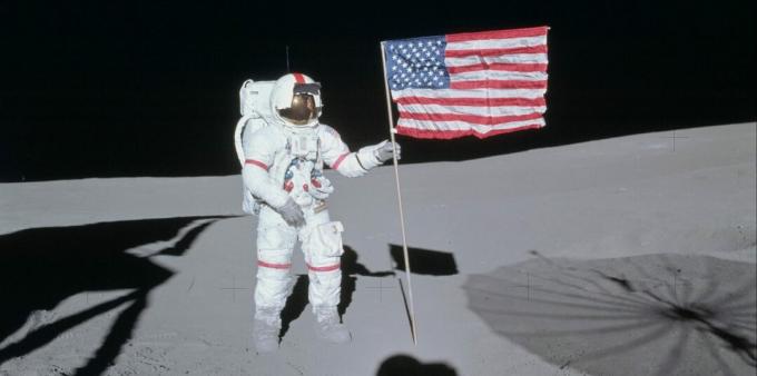 Žmonės, buvę kosmose: Alanas Shepardas mėnulyje