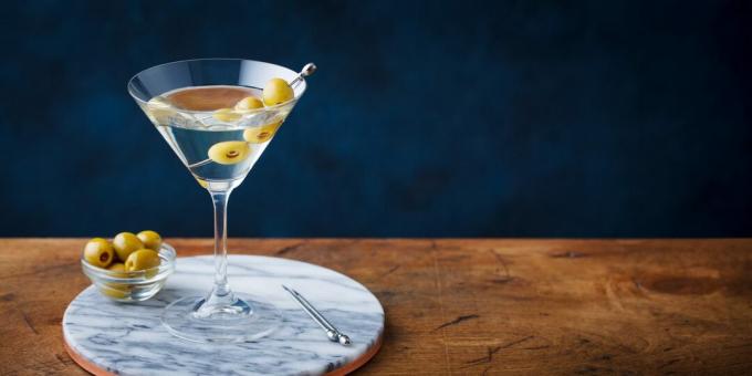 Alkoholiniai kokteiliai: „Dirty Martini“