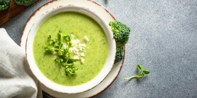 Kreminė brokolių sriuba su grietinėle