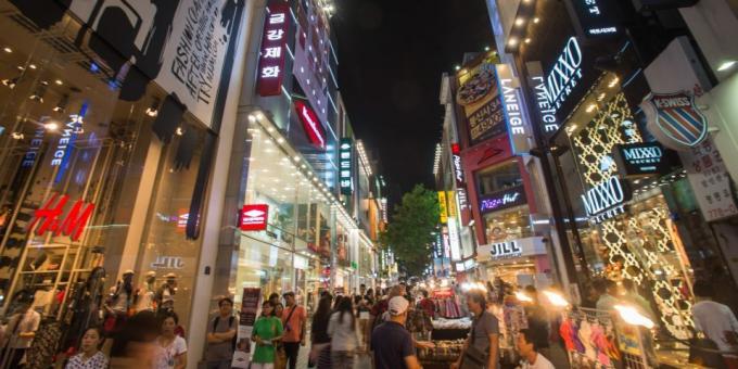 Vietos Pietų Korėja: Myeongdong prekybos gatvė