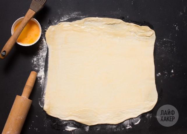 Kaip virėjas sūrio lazdelės: roll tešlą