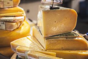 Mokslininkai įsitikinę, kad sūris yra priklausomybę