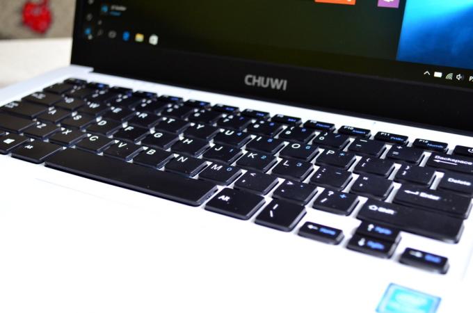 Chuwi LapBook 14.1: Klaviatūra