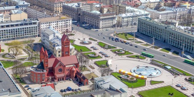 Raudona bažnyčia Minske