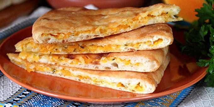Receptai: Osetijos pyragėliai su moliūgų ir sūrio