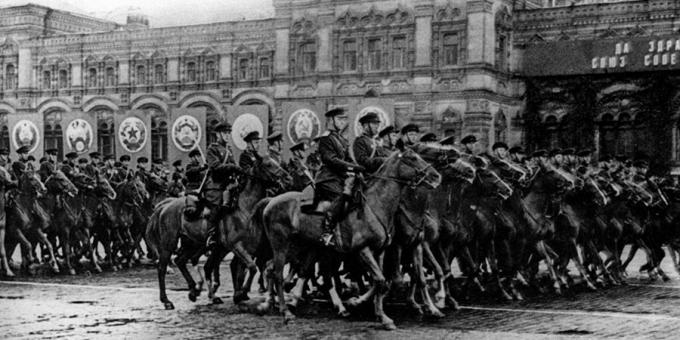Pergalės paradas Raudonojoje aikštėje 1945 m. Birželio 24 d