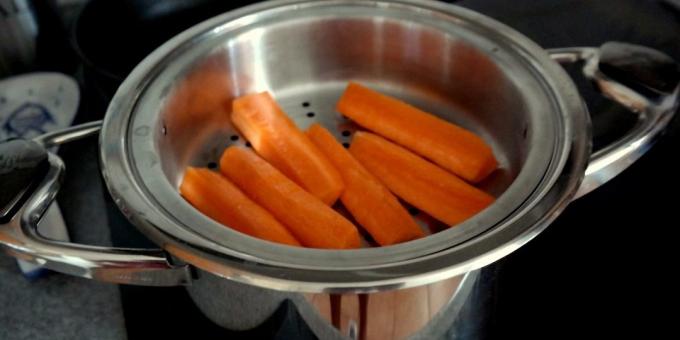 Kaip ir kiek virti morkų: Garuose