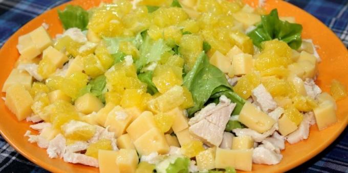 Receptai salotos be majonezo salotos c vištiena, sūriu ir oranžinė