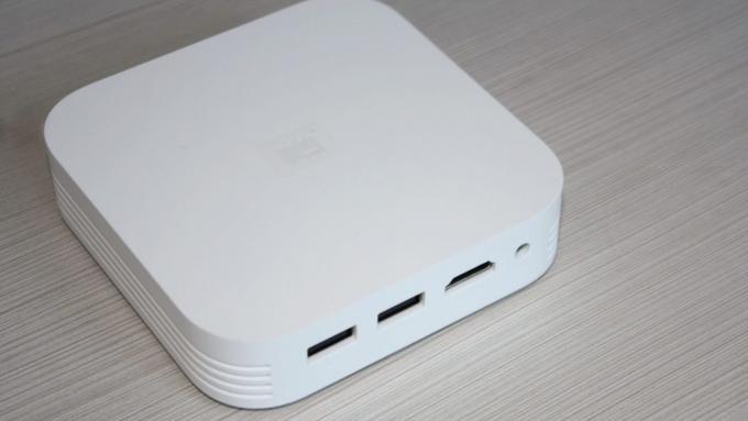 Xiaomi Mi TV Box 3 Glaudesnis: uostus