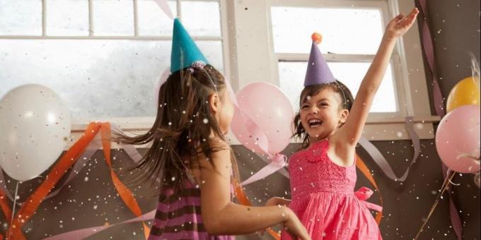 Vaikų gimtadienis: parengti šokių šalis