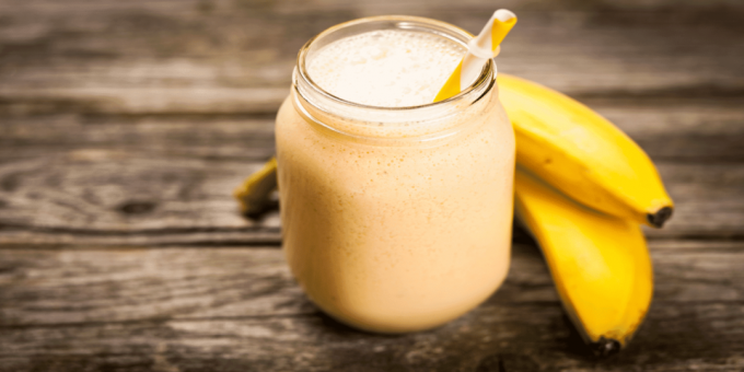 Baltymų kokteilius namuose: Klasikinis bananų baltymų kokteilį