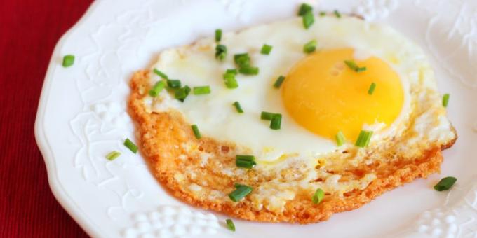 Kiaušinių patiekalai: keptas kiaušinis