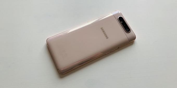 "Samsung" Galaxy A80: galinis skydas