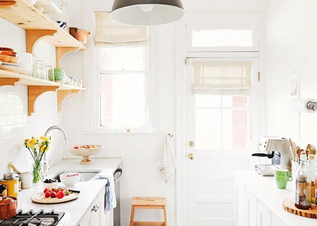 Sukurk maža virtuvė: dviejų eilių išdėstymas