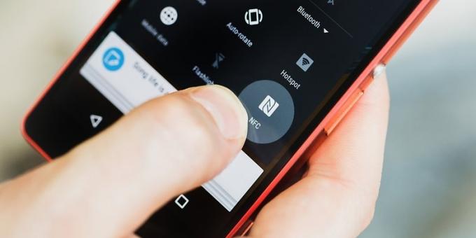 NFC smartfon: Kuris Xperia ™ Pagalba NFC