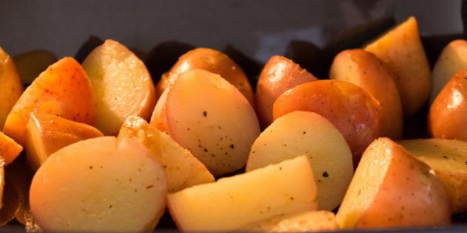 keptos orkaitėje bulvės