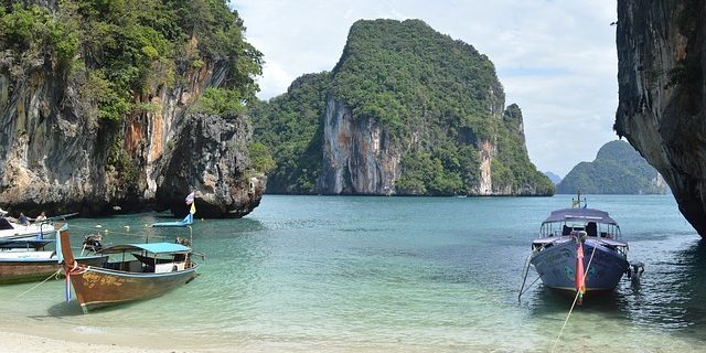 Azijos teritorija sąmoningai traukia turistus: Phi Phi Island, Tailandas