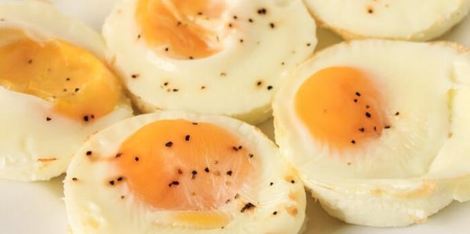 Paprasta kiaušiniai kepti orkaitėje